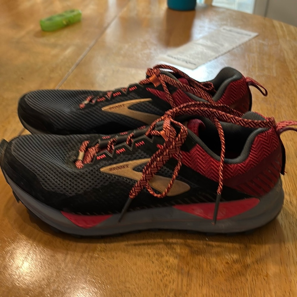 Brooks Cascadia 14 Women’s Trail Running Shoes 1203041B042